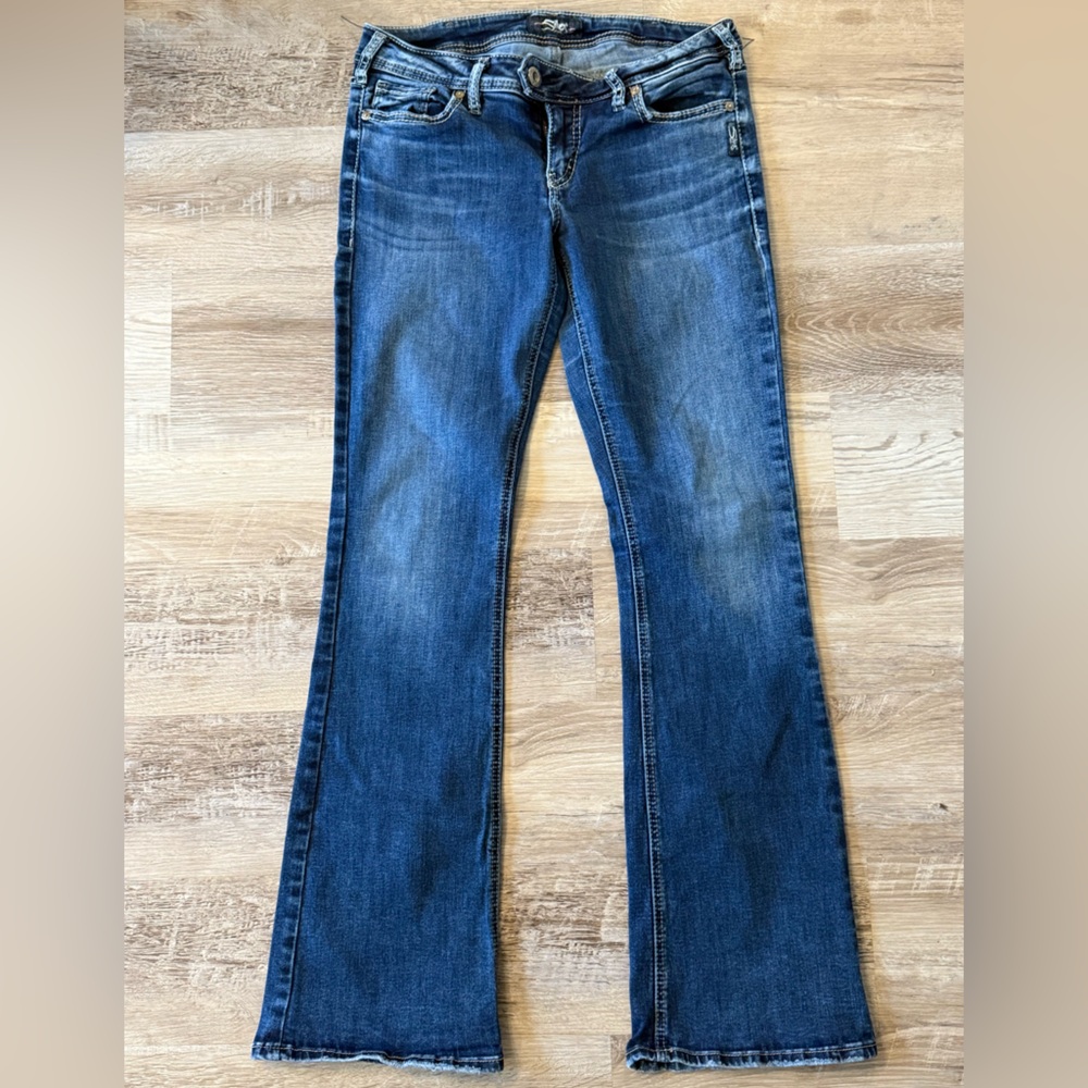 Silver Jeans Women's Low Rise Tuesday Bootcut Jeans Size 31